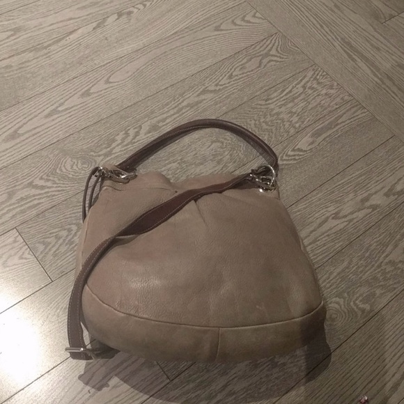 VGUC Roots Olivia leather bag. - Picture 5 of 8